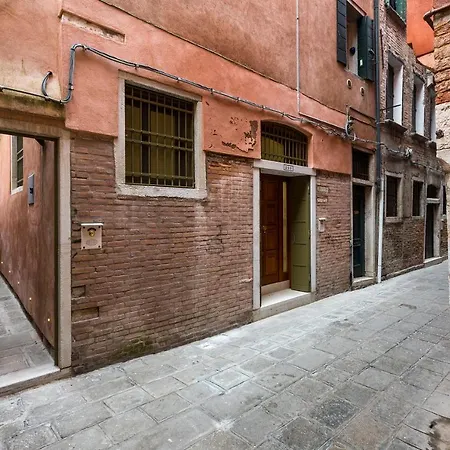 Al Mercato Di Rialto Venedik